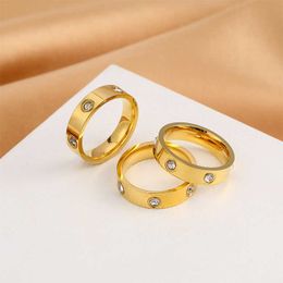 Attitude envers la vie luxe et anneau exquis de classique pour les femmes avec design à la mode à la mode avec des anneaux originaux de charrette