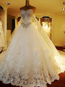 Appliques de dentelle Crystaux de luxe Robes de mariée robes de mariée chérie