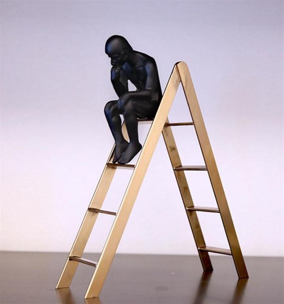 Auguste Rodin Thinker Escultura linda pensador en las escaleras Exhibición de la ventana de la ventana Decoración clásica del hogar Black Man Metal T2007230781