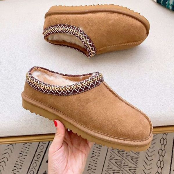 Australia Tobillo Bota de nieve Mujeres hombres Botas de marca clásica Botkle Zapatillas de invierno Negro Granate Azul oscuro Rosa Rojo Hombre Tasman Zapatos Taille botines étnicos Zapatos de moda