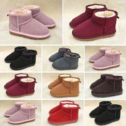 Australie Raquettes à neige australiennes Bottes chaudes classiques Femmes Enfants Demi-botte de neige USA GS 585401 Hiver Pleine fourrure Fluffy Furry Satin Bottines Pantoufles