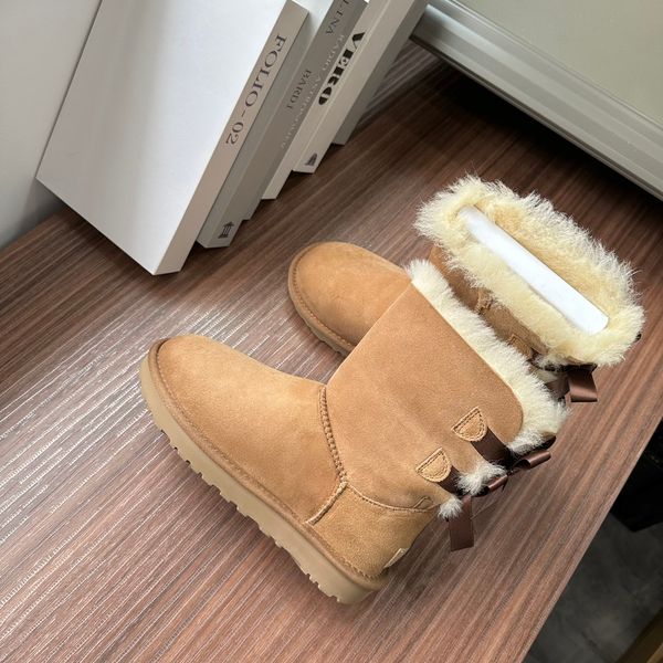 botas de australia diseñadores botas zapatos de nieve mujer diapositivas de piel clásico ultra mini bota de plataforma sin cordones bota de lana de gamuza mezcla de invierno tobillo oveja diseñador castaño negro