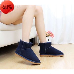 Diseñador de Australia Botas cálidas clásicas Mini bota de nieve para mujer U 585401 Invierno Piel completa Mullido peludo Satén Tobillo Botas Botines Zapatillas US4-13 Venta calienteHG