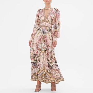 Australian Designer Dress Silk Silk Lange mouw Roze bloemen Gedrukte handgemaakte kristal lange jurk
