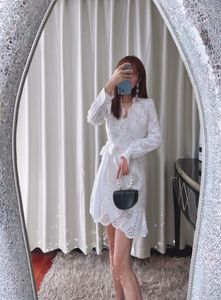 Auth S-elf Portrait Blanc Coton Broderie Exquise Manches Longues Petit Revers Underlay Dress Style 2-Piece Set