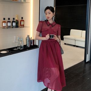 Auth S-elf Portret Wine Red Hollow Lace Handgemaakte Beaded Polo Neck Short Sleeve Dress Long Dress Delivery Belt