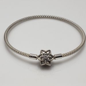 Authentiek 925 Sterling Silver Bright Snowflake Buckle Mesh -armband voor Valentijnsdag Geschikt voor Fashion Charm Bracelet Jewelry 598616C01