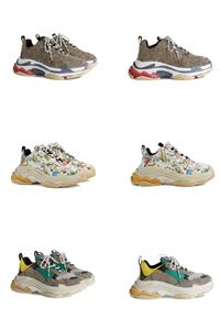 Authentieke schoenen The Hacker Project Triple S Beige Green Yellow Flora Print Men Women Trainers Old Dad Platform Sneakers Paris 17fw Outdoor met originele doos 2022