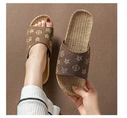 Autumn en vrouwelijke Spring Slippers Fashion Paren Home Indoor Four Seasons Soft Floor Linnen Sandalen Large Mize 35-44