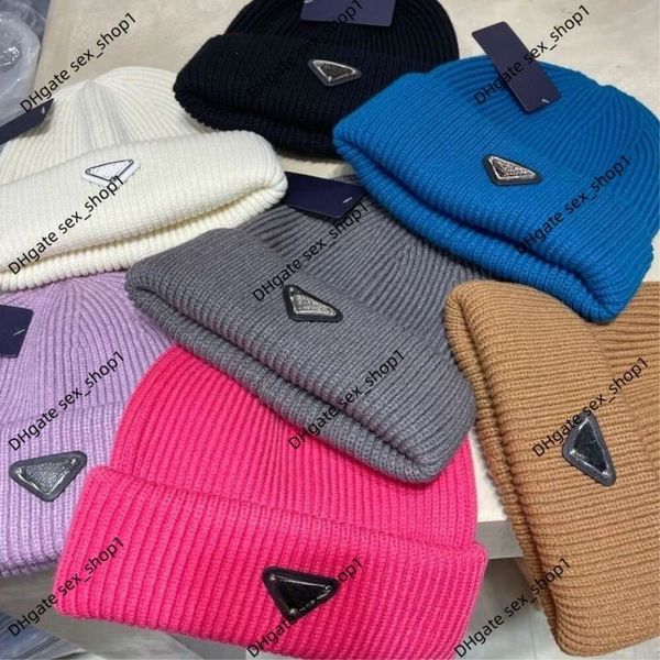 Automne et hiver Brand Hat Fashion Nouveau style classique triangle inversé fer tricot chapeau coréen Version coréenne Couple de laine polyvalente humide