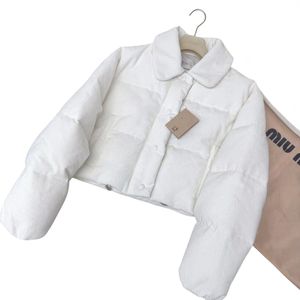 Otoño e Invierno Chaqueta corta de algodón de pana reductora de edad estilo de niña temperamento Collar de muñeca corte estereoscópico