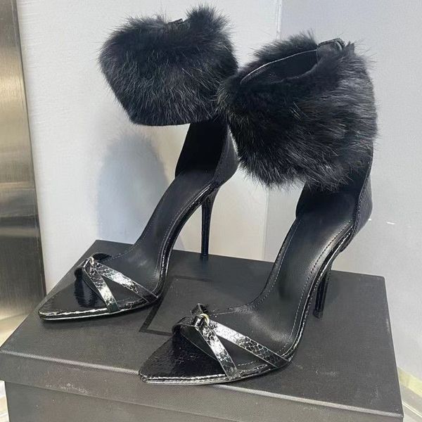 Chaussures habillées d'automne et d'hiver 2022 Nouveau Maomao Niche Design Talons hauts Stiletto Ouvert Femmes Chaussure Talon Mince Une Ligne Boucle Sandales En Cheveux De Lapin