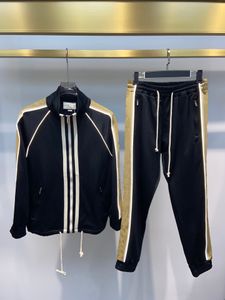 Automne et hiver de la mode de mode Designer Tracksuit Us Size Luxury Tracksuit High Quality Reflective Stripe Ribbon Design Mens Black Leisure Sports Tracksuits