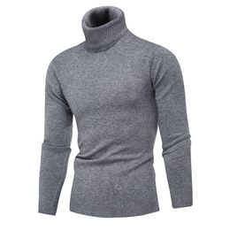 Pull d'automne et d'hiver High Neck Edition coréenne Slim Fit Color Couleur tricoté Pull avec col épaissis et pli-Pullor pour la mode en lin pour hommes