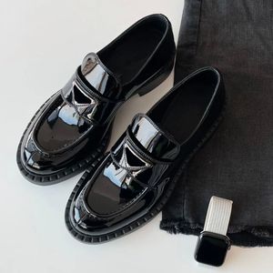Herfst en winter dames designer schoenen casual schoenen sandalen sneakers dikke zool verhoogde schoenveters logo nieuw merk