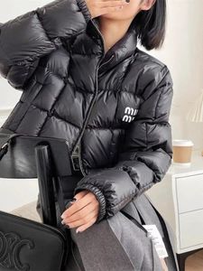 Automne et hiver nouveau designer femmes noir kaki vers le bas manteau lettre impression remplissage complet 90 duvet de canard blanc court vers le bas veste double poche