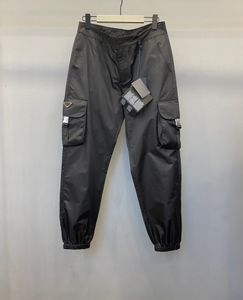 Automne et hiver nouveau pantalon noir de luxe de la mode ~ slip en soie de haute qualité matériau en coton confortable taille américaine multi-poches hommes designer Cargo Pants H3Q8