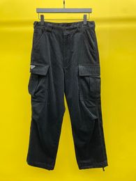 Otoño e invierno nuevos hombres pantalones cargo moda diseño de bolsillo grande pantalones rectos de pana tamaño EE. UU. pantalones de diseñador de lujo de alta calidad