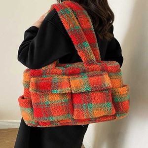 Grand sac en peluche en laine d'agneau, sac à bandoulière à carreaux, fourre-tout de grande capacité, sac à aisselles, nouvelle collection automne et hiver 032224