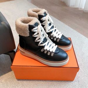 Herfst en winter nieuwe schapenvacht bont een vrouwelijke mode snowboots verdikte warme katoenen schoenen korte laarzen vrouwelijke laarzen dikke bodem laarzen 120823a