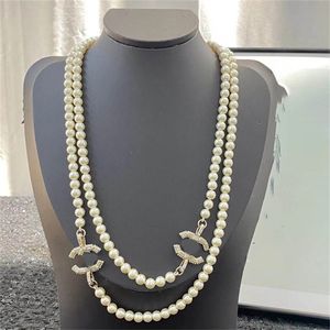 Chaîne de pull d'automne et d'hiver C Collier de créateur pour dame Chaînes de perles Marque Or Cristal Bijoux de luxe Cclies Femmes Longue chaîne 3464