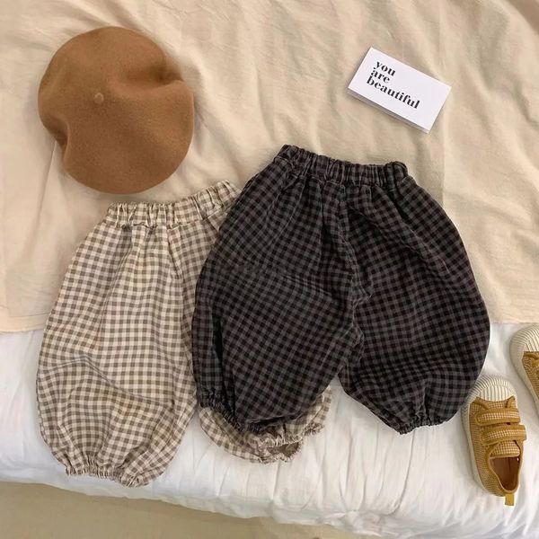 Pantaloni di velluto a coste larghi del bambino di autunno Pantaloni di plaid delle ragazze dei ragazzi Infantile del bambino Jogger casuale a prova di zanzara 240106