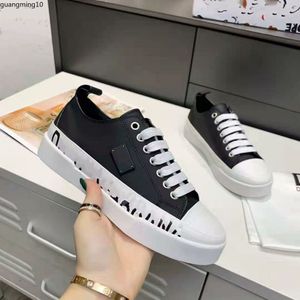 Automne Casual Chaussures Femmes Hommes Graffiti Imprimer Sneakers Gesigner Chaussures Plate-Forme À Lacets Printemps Couple Zapatillas Mujer Taille34-45 n54854