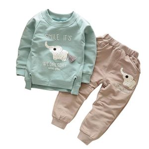 Herfst Kinderen Katoenen Kleding Pak Lente Baby Jongens Meisje Cartoon Olifant Sets Kids T-shirt Broek 2 Stks / Sets Peuter Tracksuit Cy200516