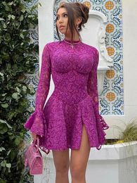 Robe de fête du soir d'automne 2023 Sexy Purple Hollow Out Lace Lace Long Mancheve Bandage Backless High Taist Slit Corset Robes 231020