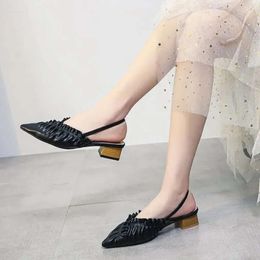 Autumn Fashion 2024 en Sandals Summer Pointed Teen Low Heel Baotou Pure Color Dames 887 751 D Sals 8089