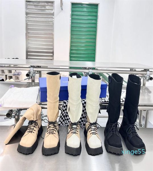 Botas planas de suela gruesa por encima de la rodilla para mujer, botas largas de estilo Punk con banda elástica de empalme de tela vaquera de colores mezclados, otoño