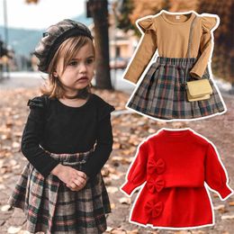 Automne Filles Bébé Tricoté Vêtements Ensembles Solide Couleur Enfants Bowknot Chandails Tops + A-ligne Jupe 2 Pcs Tenues Princesse Tricots 211224