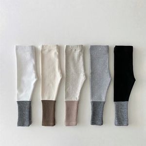 Leggings en coton pour bébé fille, pantalon à haute élasticité, couleur assortie, pantalon épissé à rayures bonbons coréens, automne 240106