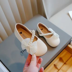 Automne filles princesse perle chaussures enfants Bow chaussures en cuir doux confortable enfants fête de mariage chaussures plates H989 240122