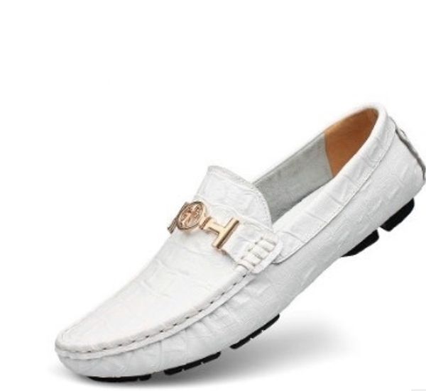 Automne Haute Qualité Hommes TOUT Blanc Mocassins En Cuir En Relief Hommes Italie Design Boucle D'or SLIP ON Brogues ROBE Hommes Chaussures De Habillage