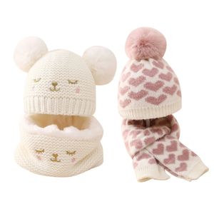 Automne infantile bébé fille hiver chaud bonnet chapeau doux bonnet tricoté et polaire doublé écharpe ensemble accessoires de costumes 240311