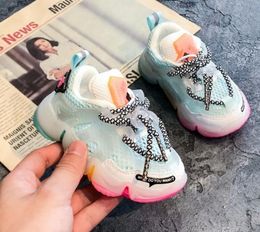 Zapatos de otoño para niñas y niños, zapatillas transpirables para bebés, zapatos de andador de fondo suave a juego de colores a la moda para niños pequeños