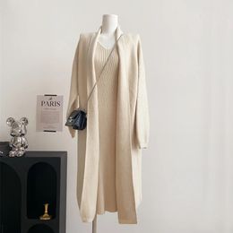Automne robe à tricoter Cardigan Long manteau solide 2 pièces ensembles pour femmes hiver réservoir laine costumes 231228