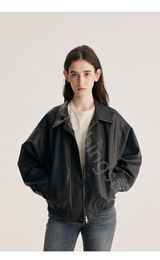 Automne Maillard revers en cuir femmes 2023 nouvelle mode silhouette croustillant épaule manteau marée puissance épaules