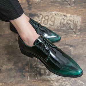 Men d'automne habille des mocassins en dentelle de brevet Green Toe pointu à semelle épaisse en cuir en cuir de haute qualité Chaussures décontractées 231109 4651
