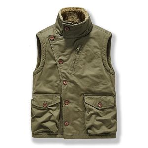 Herfst Militaire Vest Mannen Stand Kraag Mode Side Bottons Dikke Warme Fleece Heren Vesten Jas Mouwloos Plus Size 4XL 240117