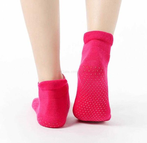 Automne Printemps Chaussette de sol chaude pour la maison avec des points de silicone Grip Antidérapant Jogging Gym Sports Cheville sox femmes grils Formation Ballet Danse chaussette pantoufle Vente en gros Alkingline