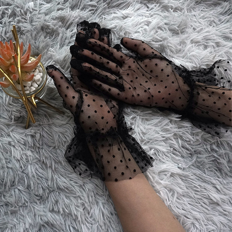 Autumn Summer Women Gloves Stretchy Sexy Lace Short Tulle Full Finger Mittens Lotus Leaf Sheers Elegant Lady Driving Gloves