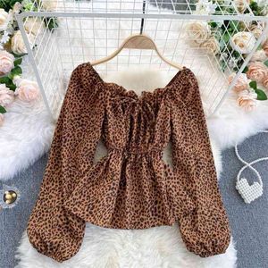 Herfst zoete shirt vrouwelijke houten oren vierkante kraag westerse stijl bladerdeeg mouw retro luipaard print top uk505 210506