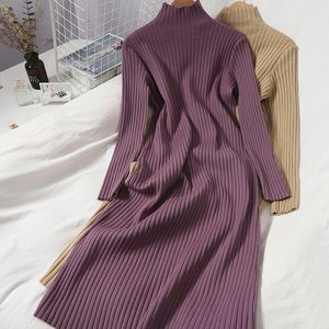 Automne Turtleneck Pull Solid Color Robe Femme Coréenne Slim Sunken Stripe Tricoté Long pour les femmes droites 210420