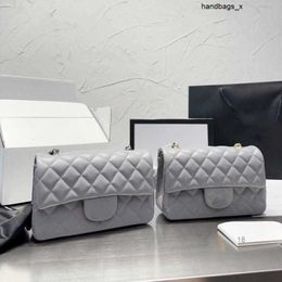 Осенняя твидовая мода Классические сумки с двойным клапаном Сумка Channell Matelasse Цепочка через плечо Знаменитая роскошная классическая дизайнерская стеганая сумка-кошелек A8ND