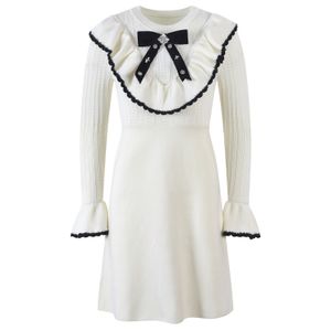 Herfst wit contrast kleur taille riem jurk met lange mouwen ronde nek strass korte casual jurken y4w092210001