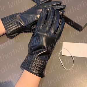 Herfst Winter Kasjmier Handschoenen Klassiek Weave Designer Zwart Leren Wanten Outdoor Touchscreen Rijhandschoenen voor Dames