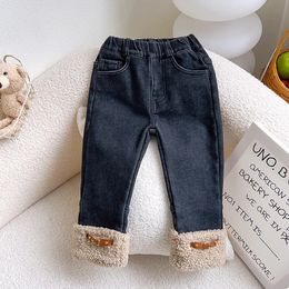 Automne Hiver Children Girl Pant Coton Fleece chaude Baby Baby Jeans Loose Solid Patched Dotwear Toddler Pantalon 240103