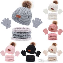 Otoño Invierno niños sombrero bufanda guantes conjunto de tres piezas Linda bola peluda Color sólido gorro para bebé gorros